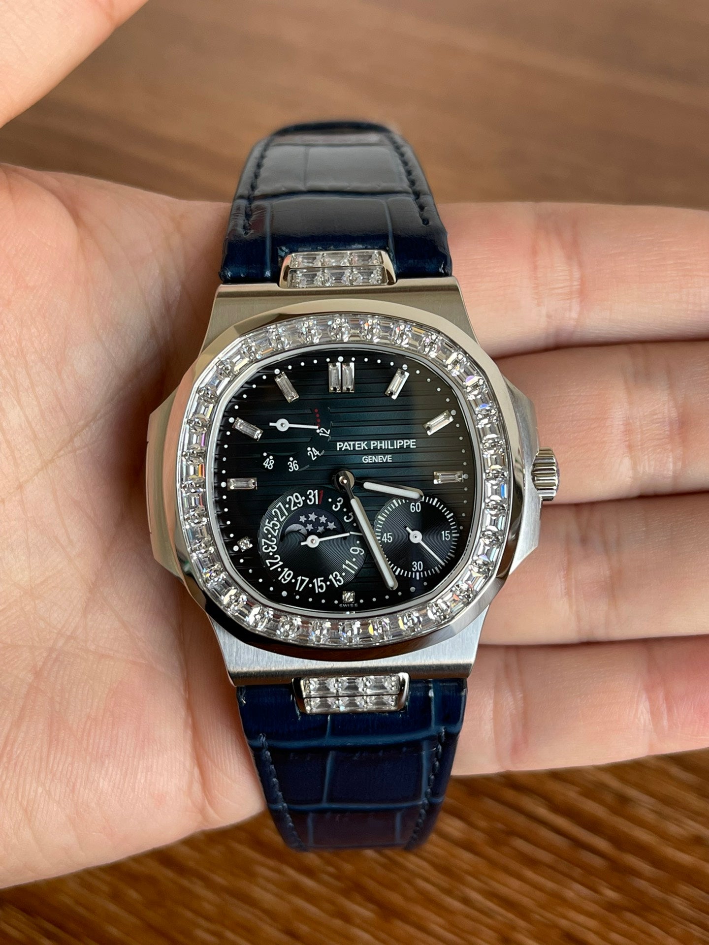 Patek Philippe Nautilus Moon Phases Black 5724G 001 40mm
