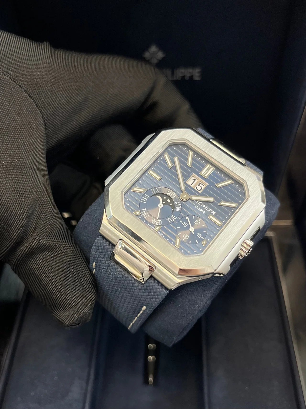 Patek Philippe Cubitus Platinum Case Sunburst Blue Dial 5822P-001