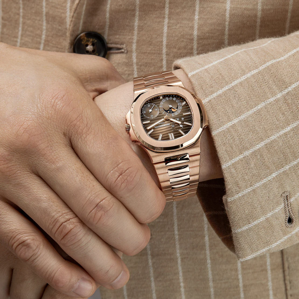 Nautilus 5712/1R-001 Moon Phase Rose Gold Watch 40mm