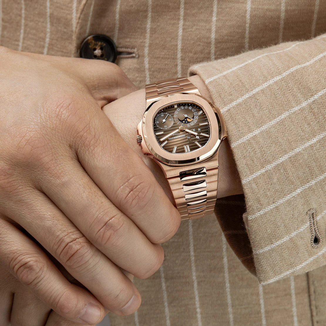 Nautilus 5712/1R-001 Moon Phase Rose Gold Watch 40mm