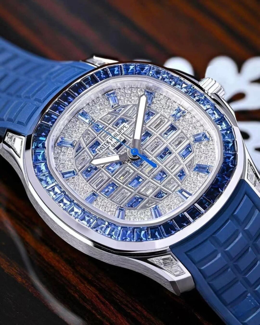 Patek Philippe Aquanaut Luce 5268/461G-001 White Gold Diamond Blue Sapphire Dial (2024)