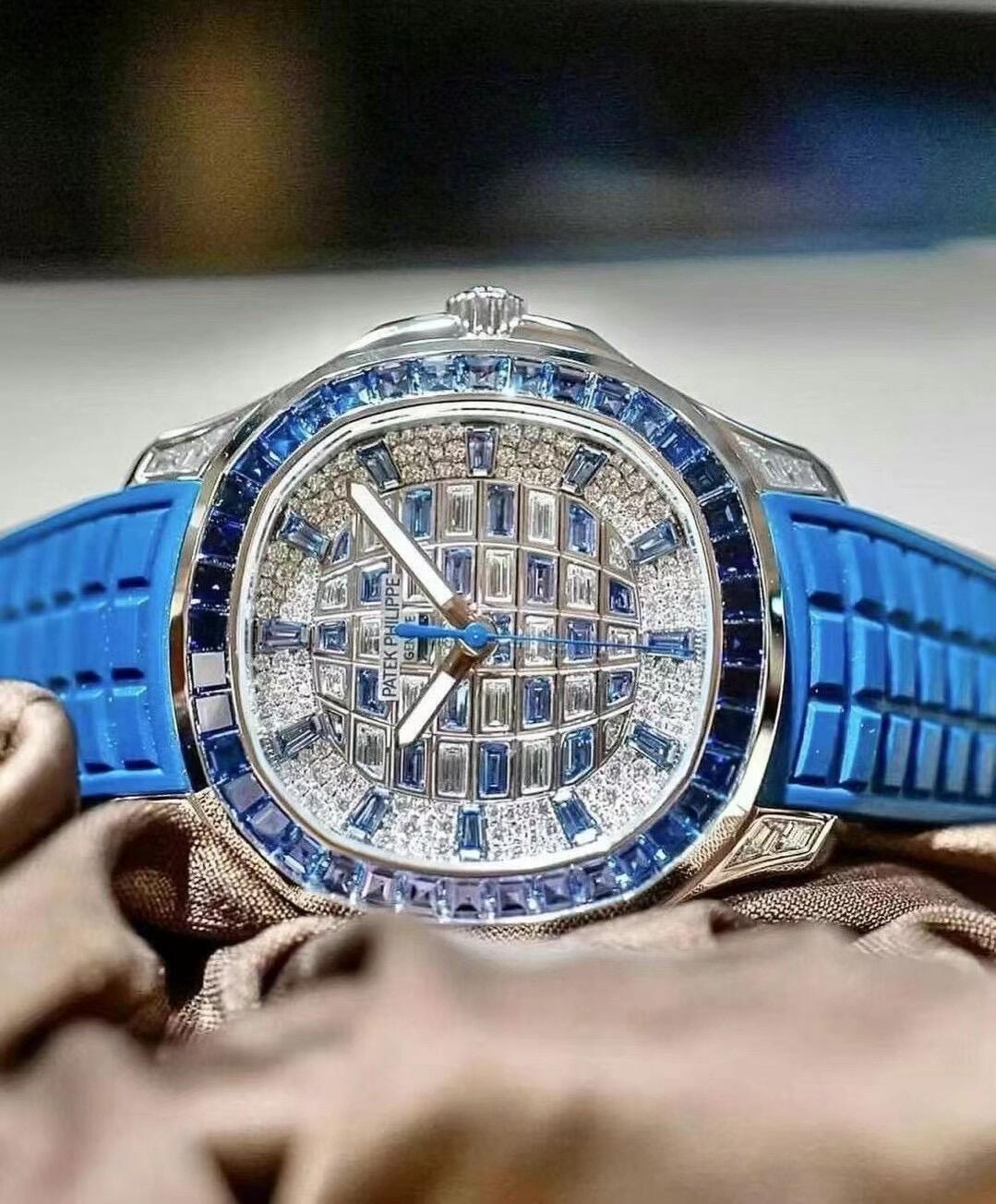 Patek Philippe Aquanaut Luce 5268/461G-001 White Gold Diamond Blue Sapphire Dial (2024)